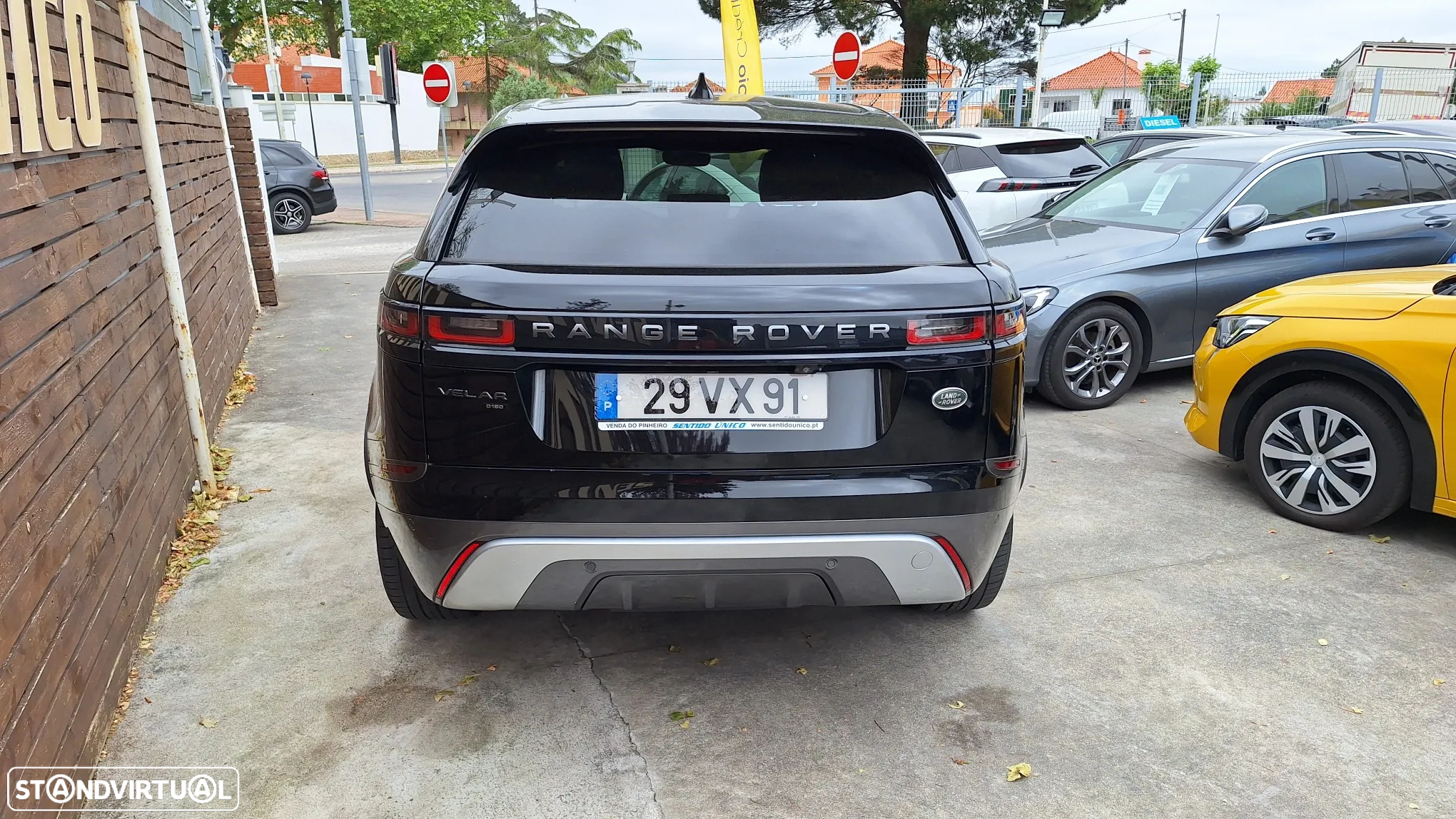 Land Rover Range Rover Velar 2.0 D R-Dynamic - 3
