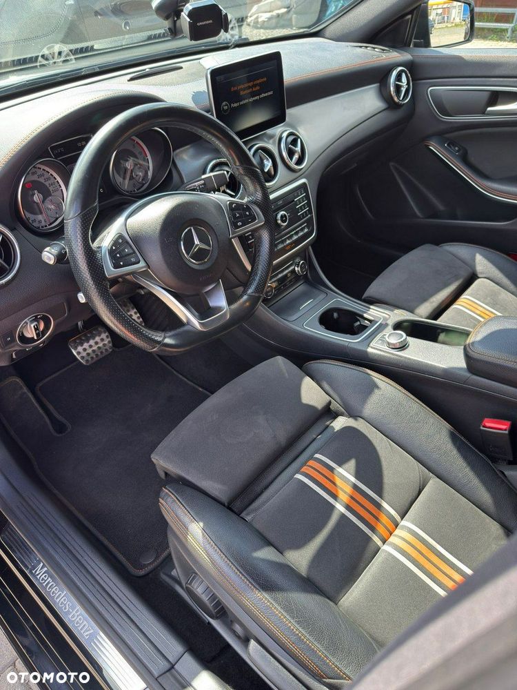 Mercedes-Benz CLA - 21