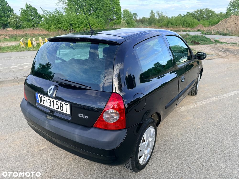 Renault Clio 1.4i RT 16V - 5