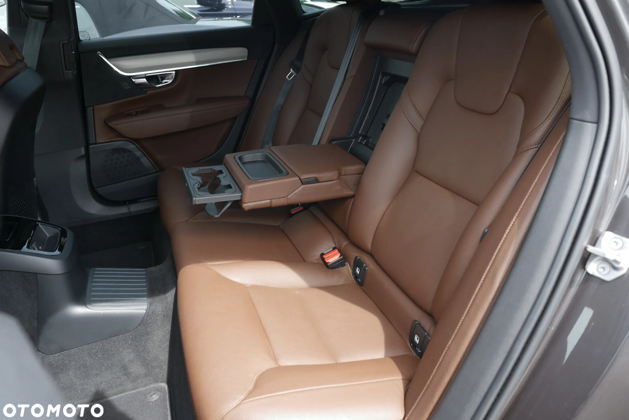 Volvo V90 T6 AWD Plug-In Hybrid Inscription Expression - 23