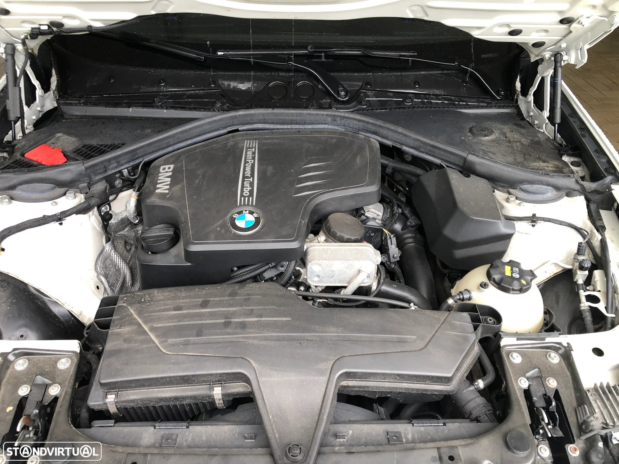 BMW 228 i Coupe Sport-Aut. Sport Line - 31