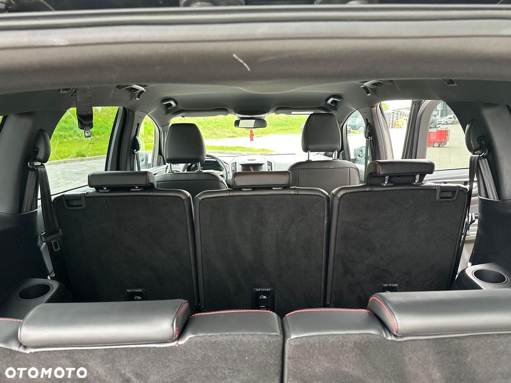Ford S-Max - 40