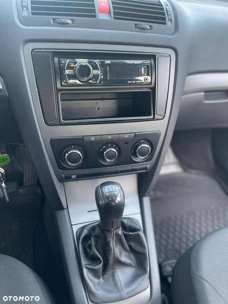 Skoda Octavia - 4