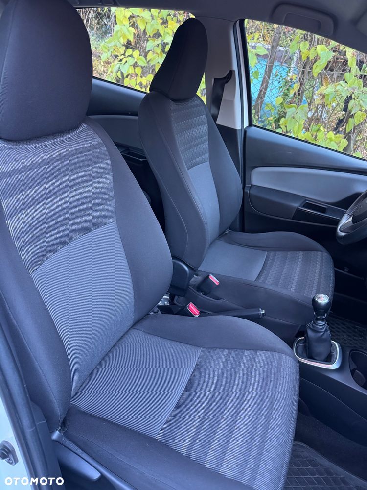 Toyota Yaris 1.33 Active EU6 - 13