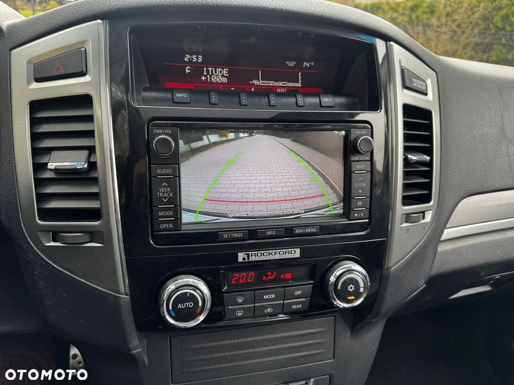 Mitsubishi Pajero 3.2 DI-D Automatik Diamant Edition - 24