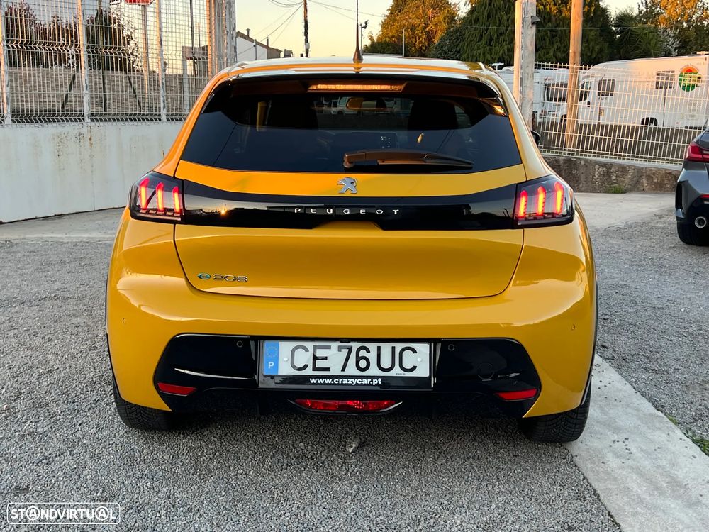 Peugeot e-208 Allure Pack - 7