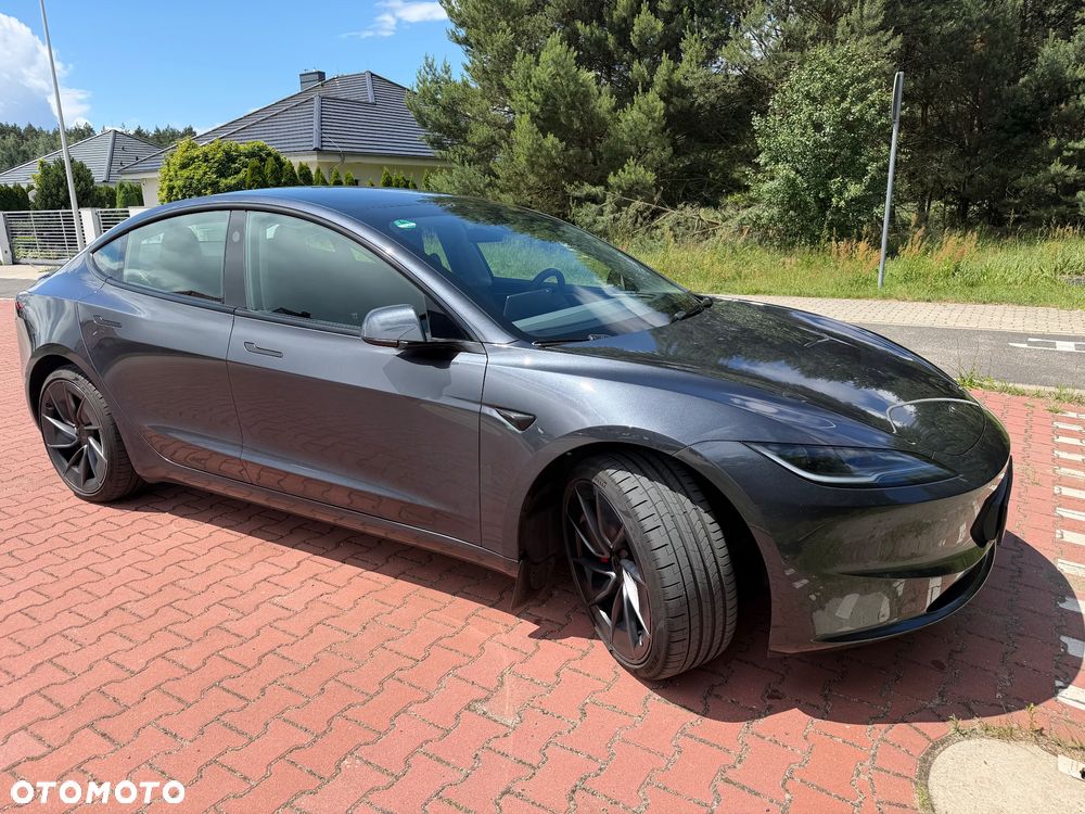 Tesla Model 3 AWD - 4