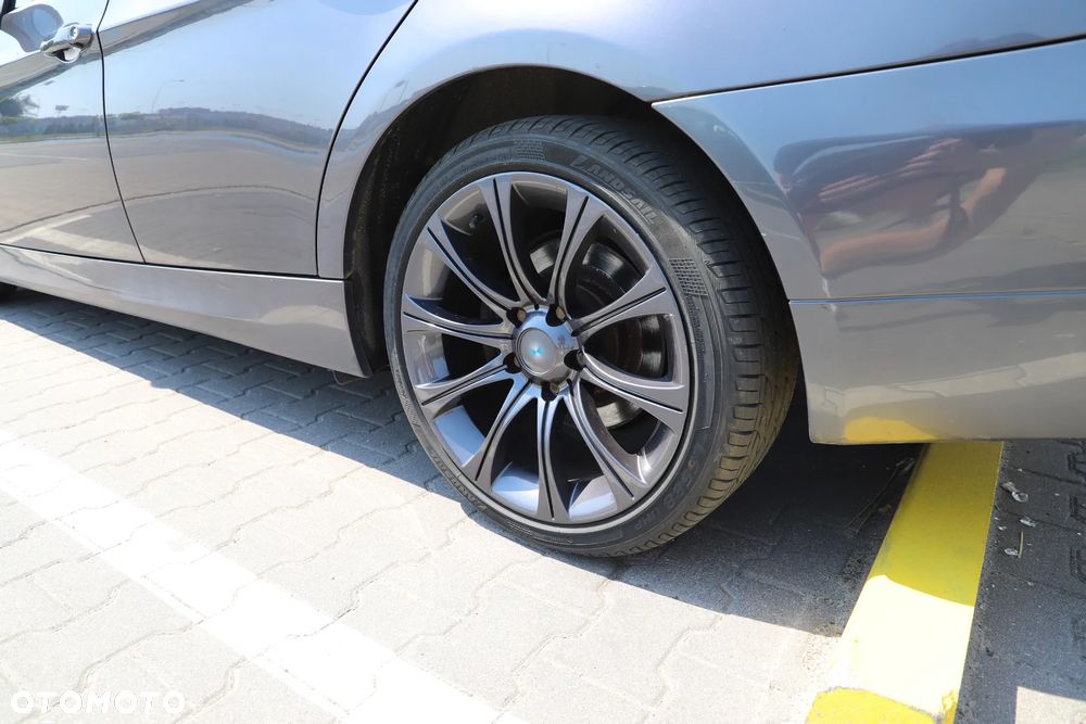 BMW Seria 3 320d - 3