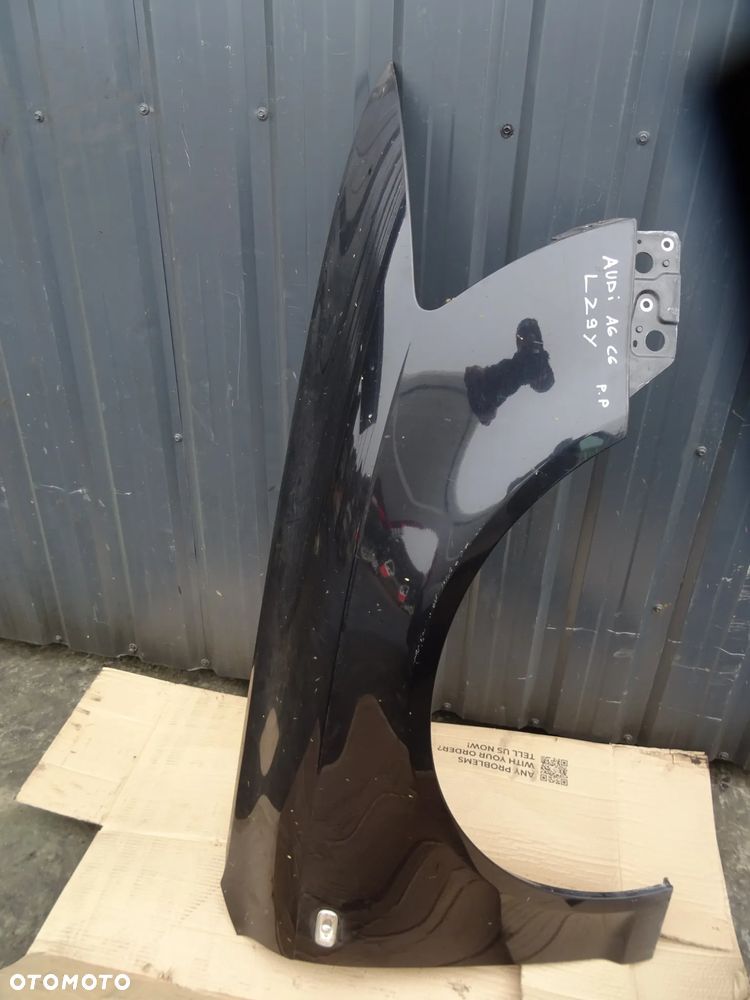 Audi A6C6 (LZ9Y) błotnik prawy przód - 1