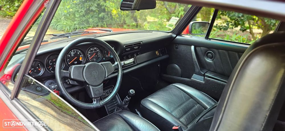 Porsche 911 Série G - 8