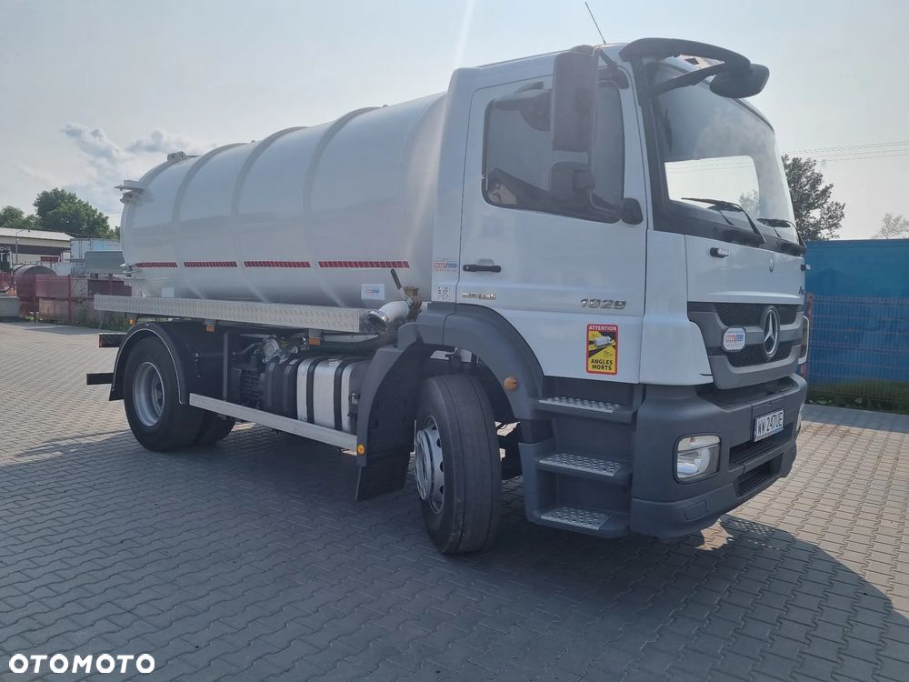 Mercedes-Benz Axor 1829   1833 - 3