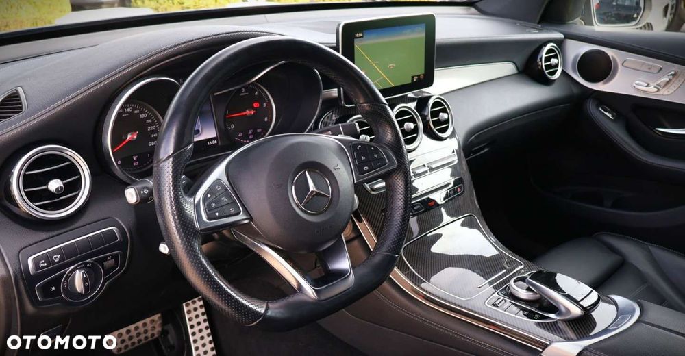 Mercedes-Benz GLC - 11