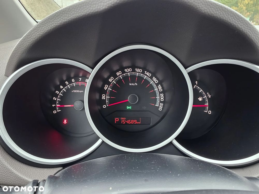 Kia Venga 1.6 CVVT Automatik Platinum Edition - 23