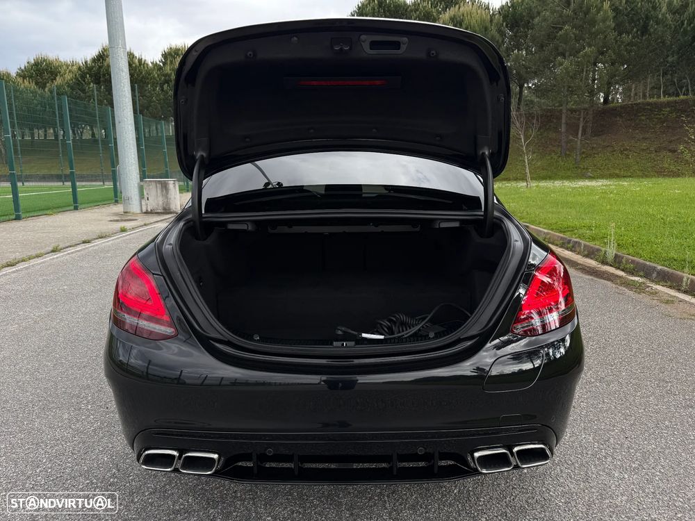 Mercedes-Benz C 300 de AMG Line - 10