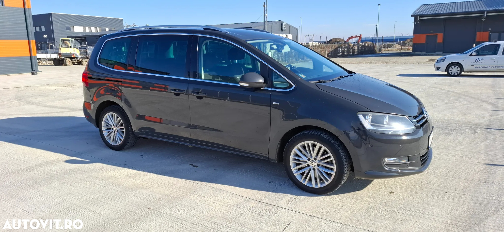 Volkswagen Sharan 2.0 TDI DSG Blue Motion Match - 5