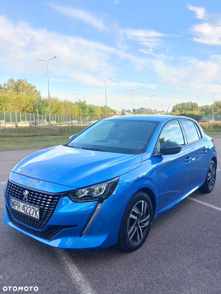 Peugeot 208 - 11
