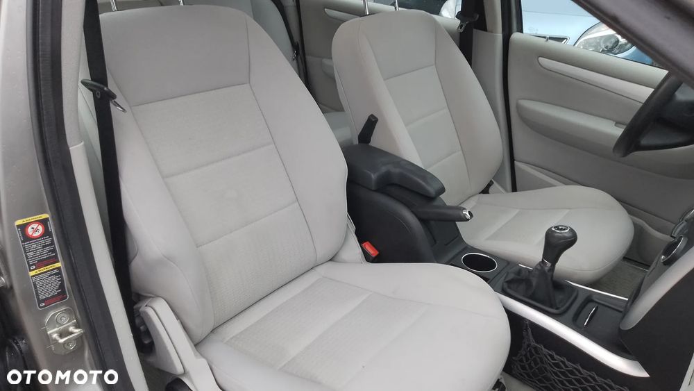 Mercedes-Benz Klasa B 180 CDI Special Edition - 19