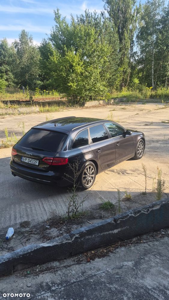 Audi A4 Avant 2.0 TDI DPF clean diesel multitronic S line Sportpaket - 6