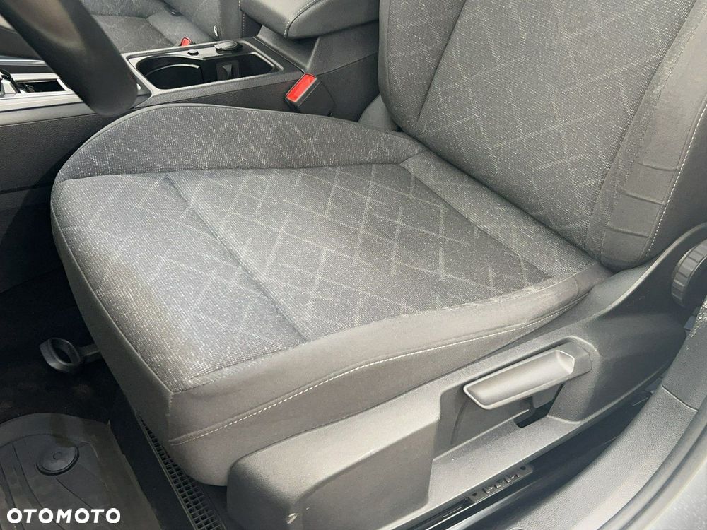 Volkswagen Golf - 17