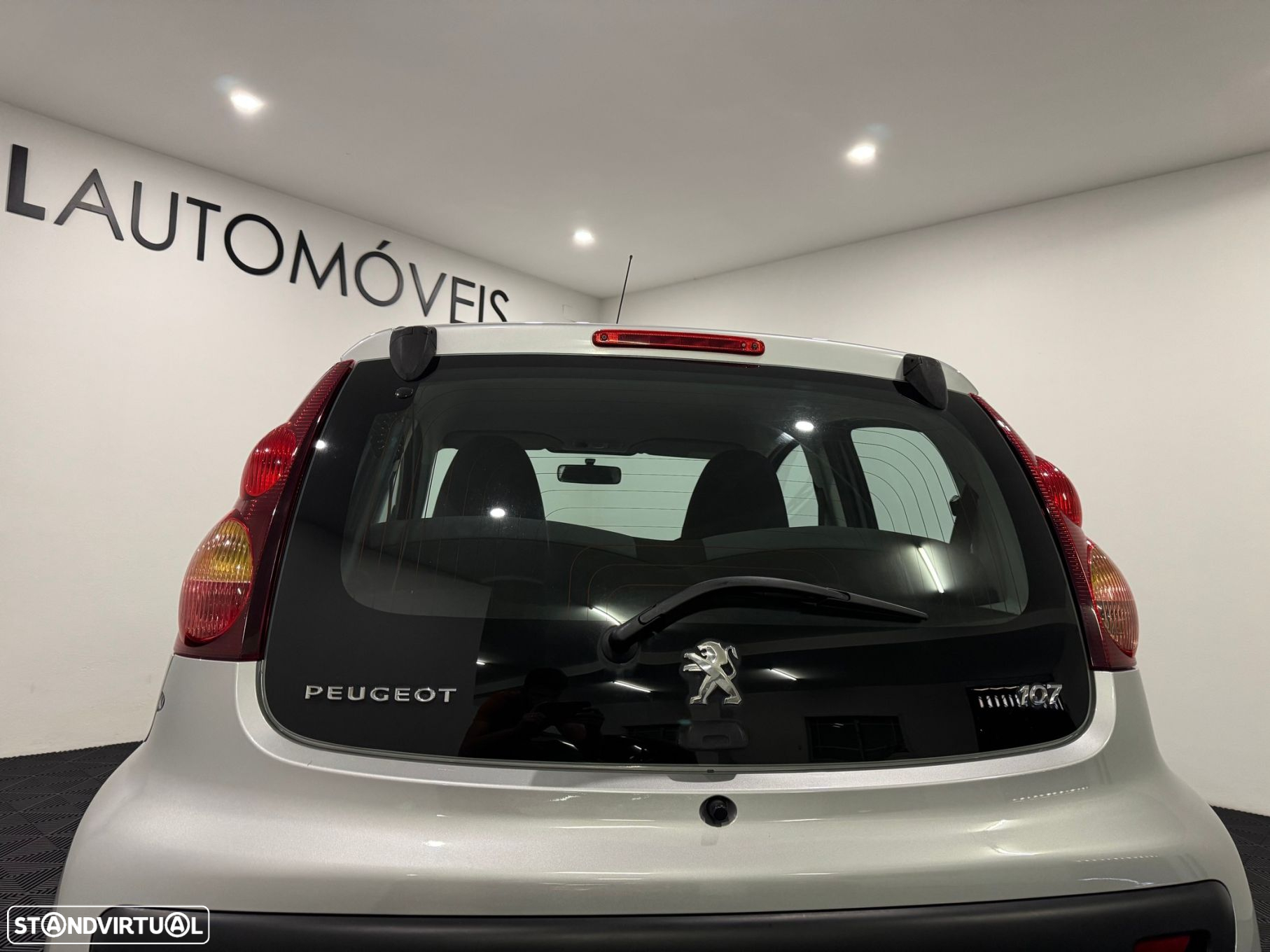 Peugeot 107 1.0 Urban - 21