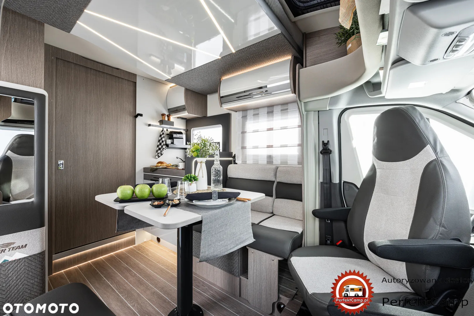 Roller Team ZEFIRO 266TL AUTOMAT 165KM TV 32 CALE ROUTER WIFI BAGAŻNIK NA ROWERY ISOFIX NOWY MODEL 2025 - 9