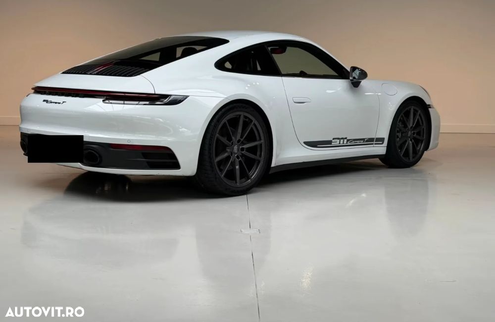 Porsche 911 Carrera T PDK - 3