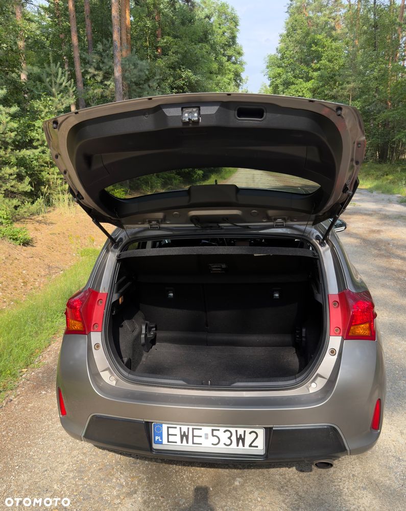 Toyota Auris 1.6 Premium - 2