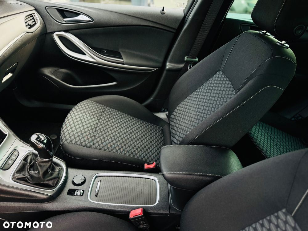 Opel Astra 1.2 Turbo Start/Stop Edition - 11