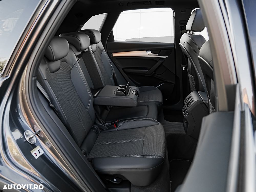 Audi Q5 55 TFSIe quattro S tronic S line - 23