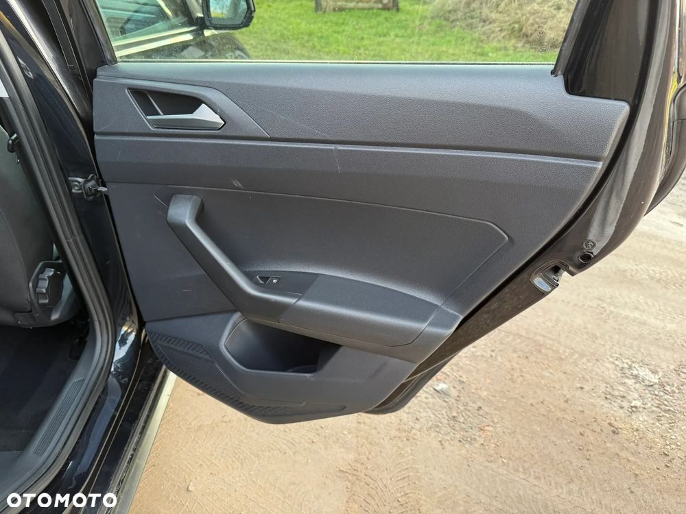 Volkswagen Polo 1.6 TDI SCR DSG Highline - 21