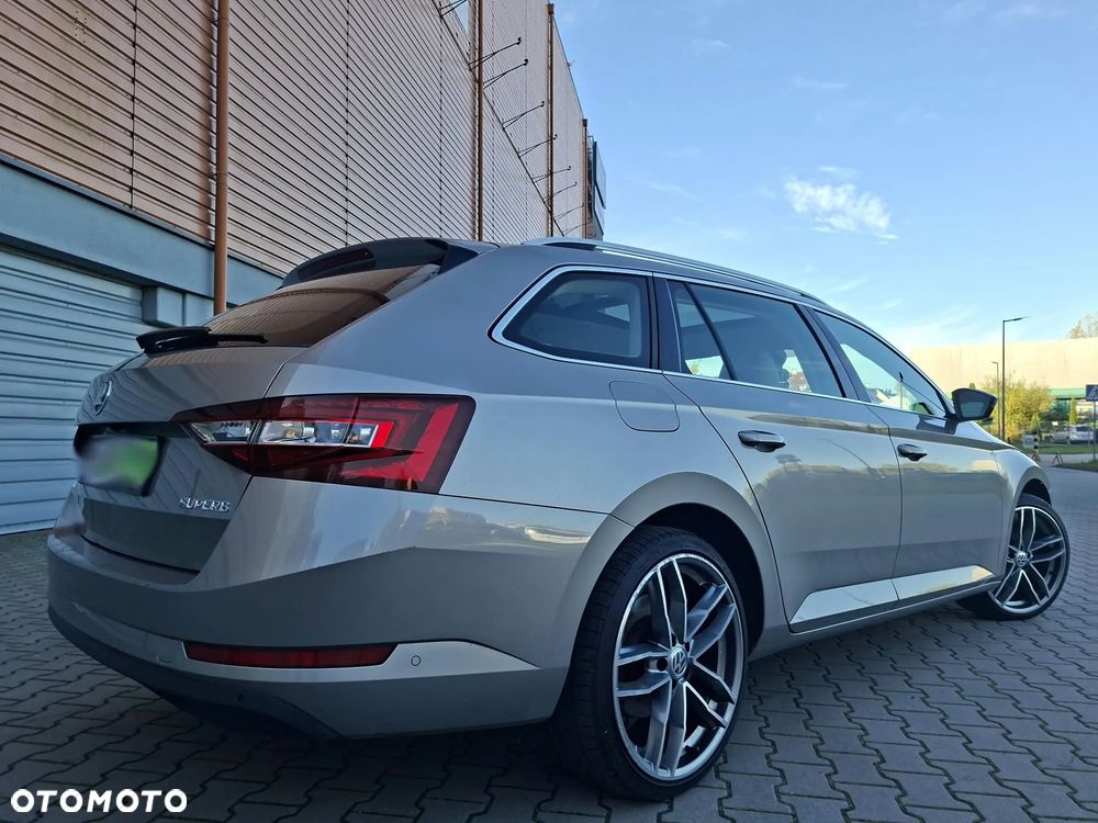 Skoda Superb 2.0 TDI Style DSG - 5