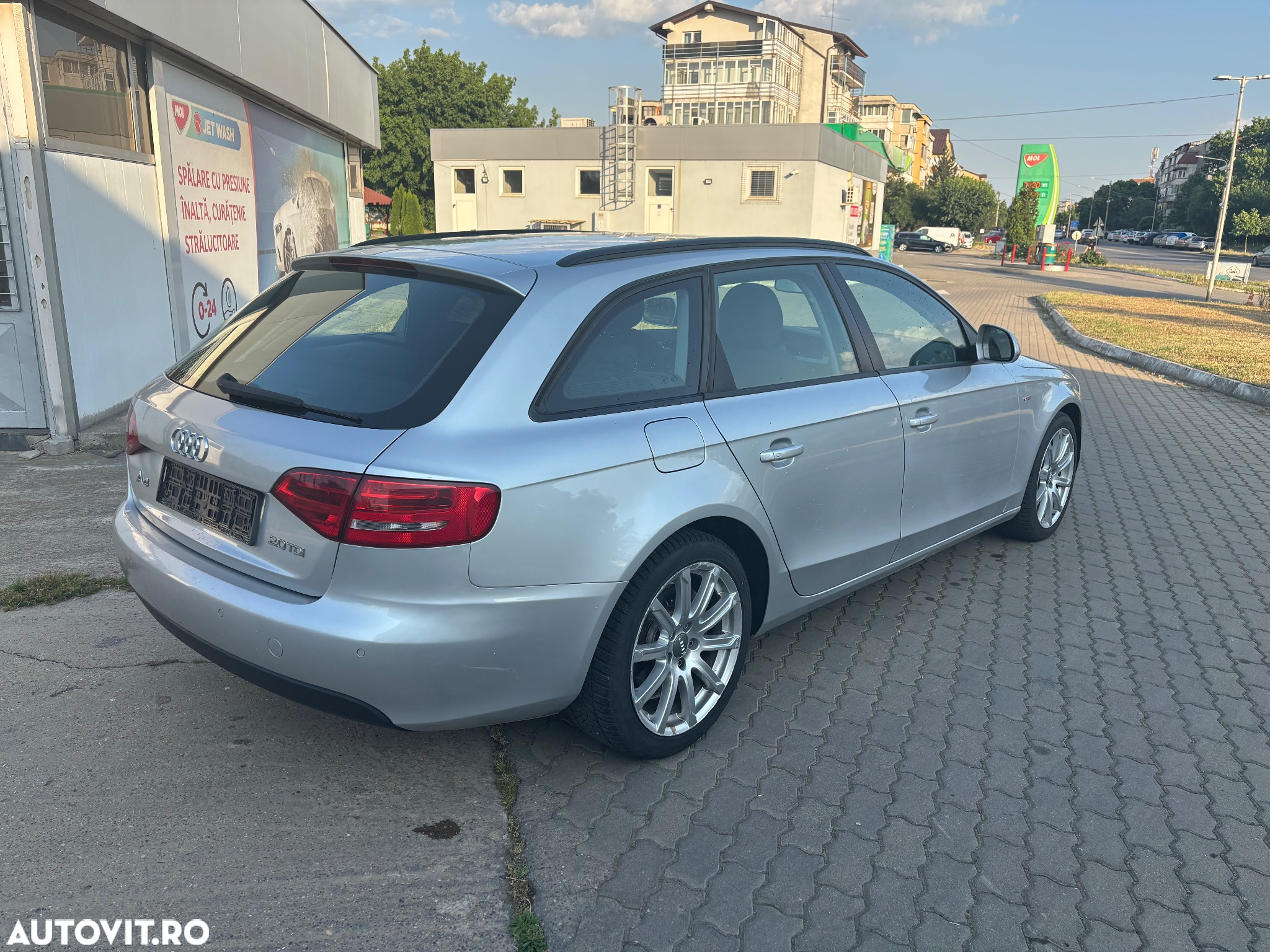 Audi A4 2.0 TDI Multitronic Avant - 4