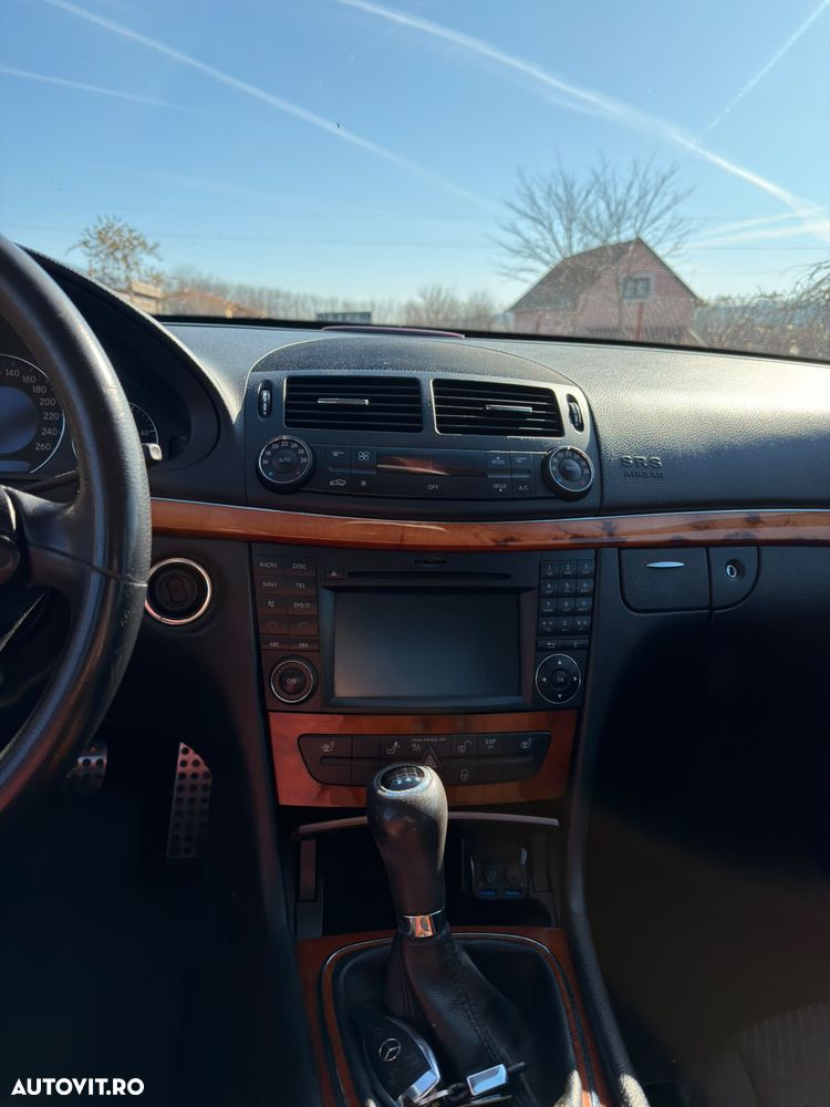 Mercedes-Benz E - 5