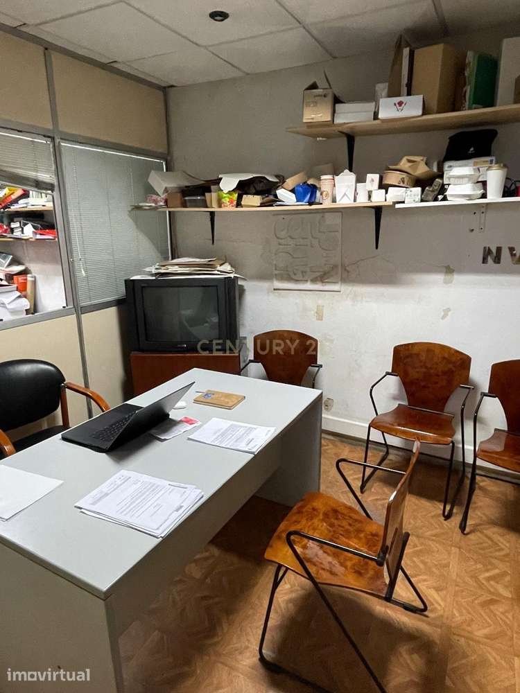 Loja em  Campo de Ourique com 200m² - Grande imagem: 4/4