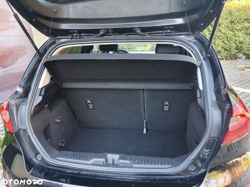 Ford Fiesta 1.0 EcoBoost S&S TITANIUM - 16