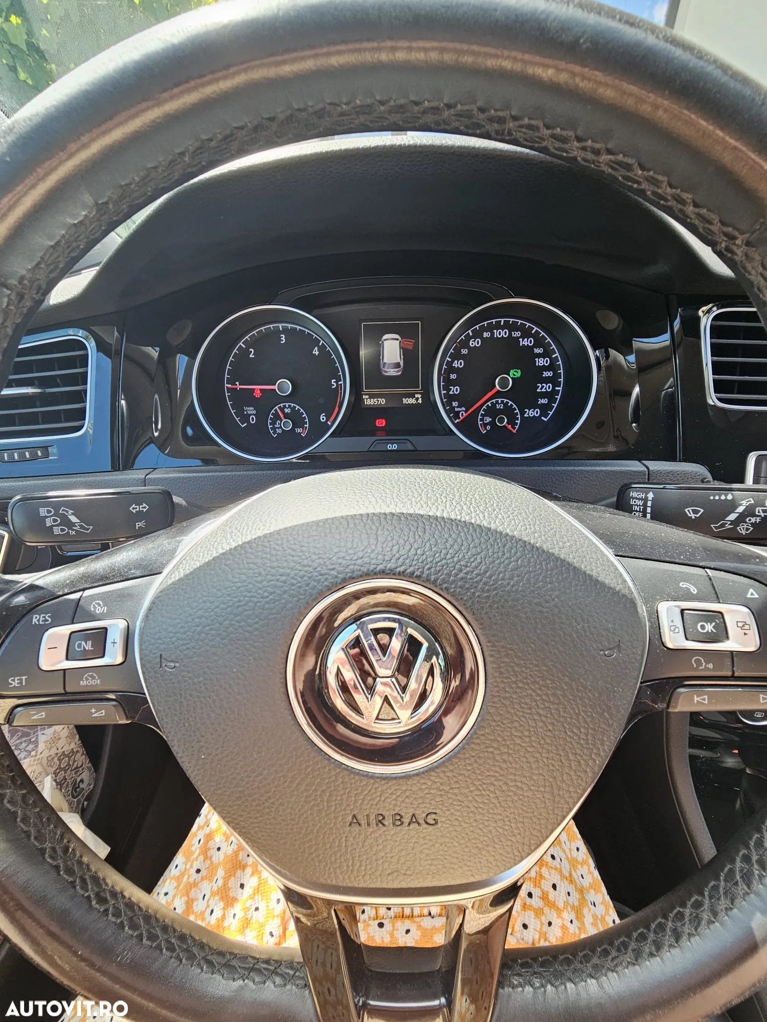 Volkswagen Golf 1.6 TDI DSG BMT Highline - 9