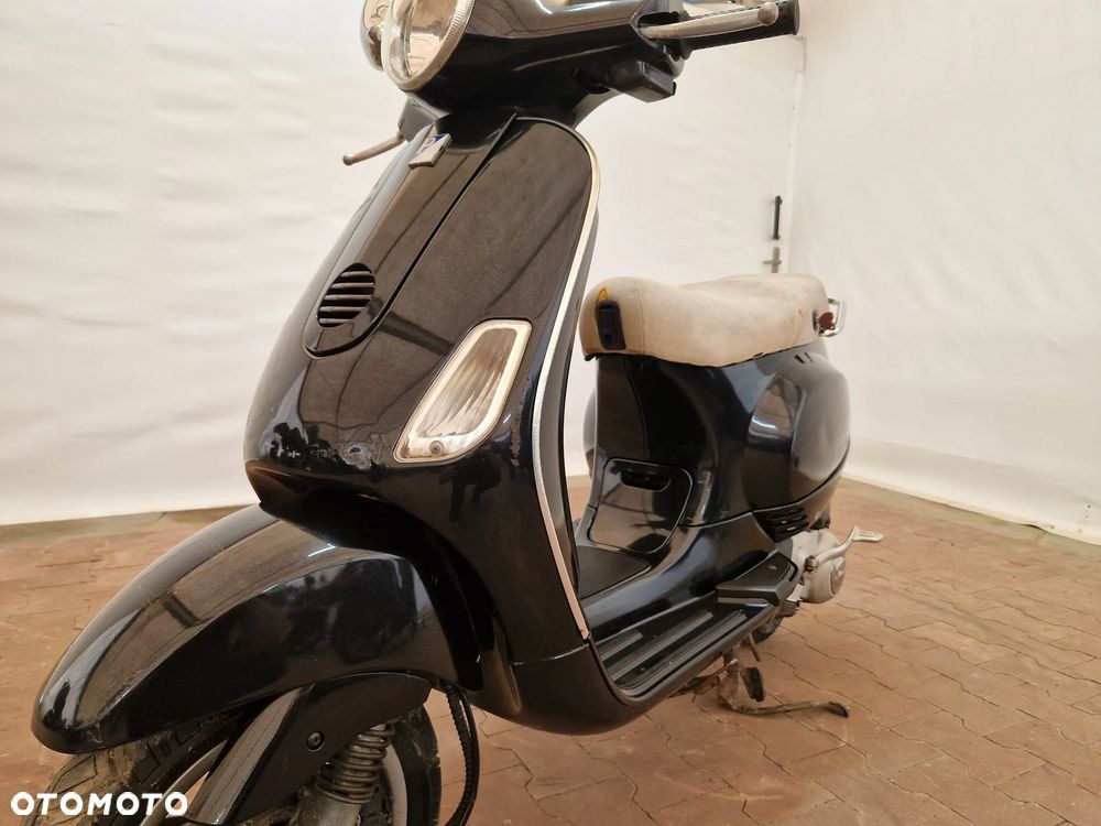 Piaggio Vespa - 28