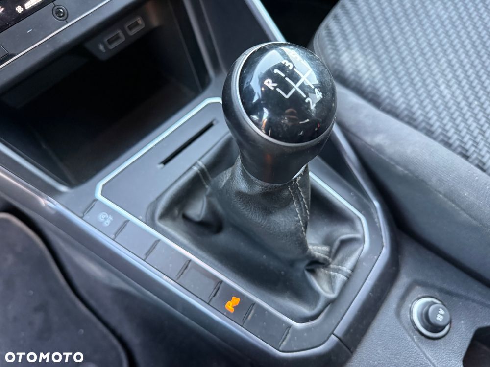 Volkswagen Polo 1.0 TSI OPF R-Line - 25