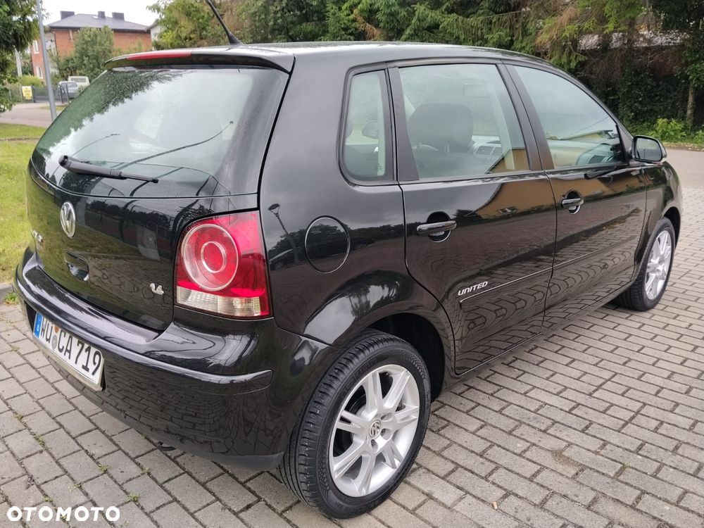 Volkswagen Polo 1.4 16V Trendline - 10