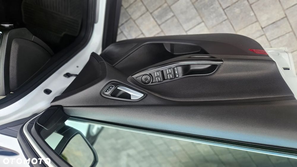 Ford Focus 1.0 EcoBoost Titanium - 17