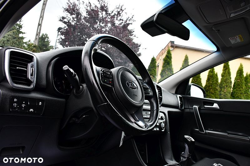 Kia Sportage 1.6 GDI 2WD Black Edition - 11