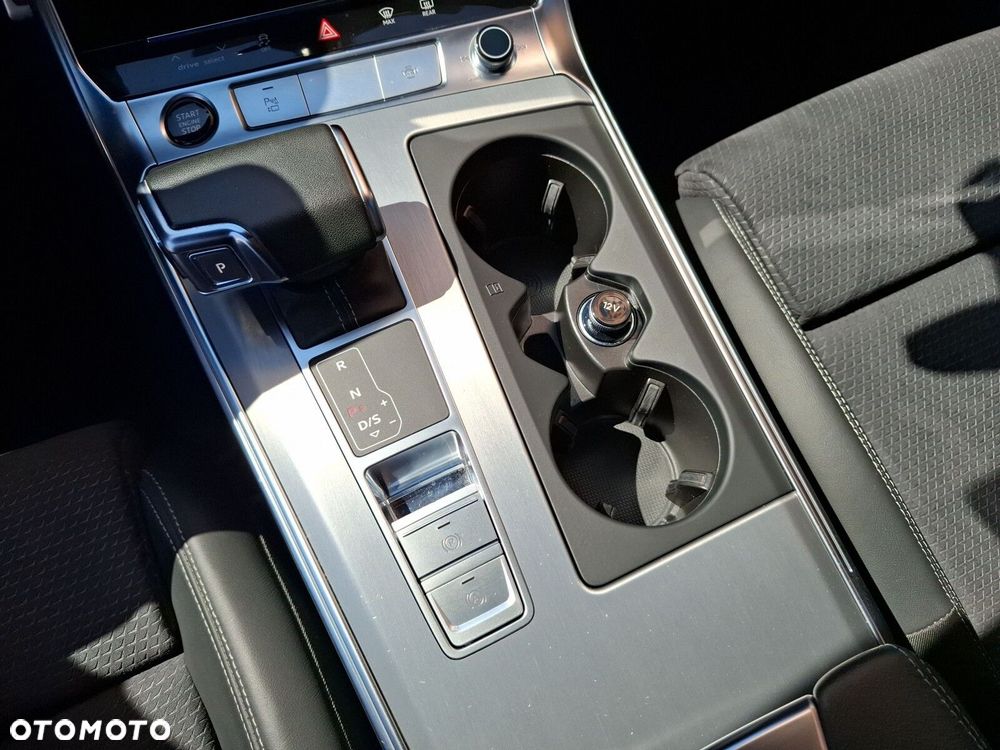 Audi A6 Avant - 22