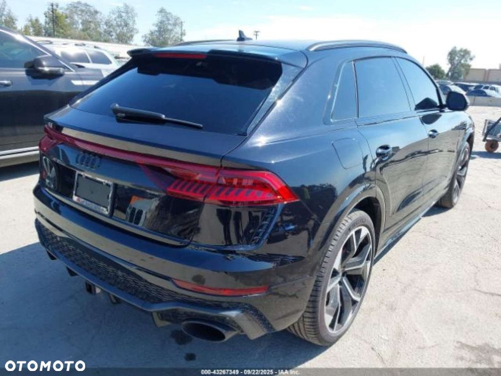 Audi RS Q8 - 11