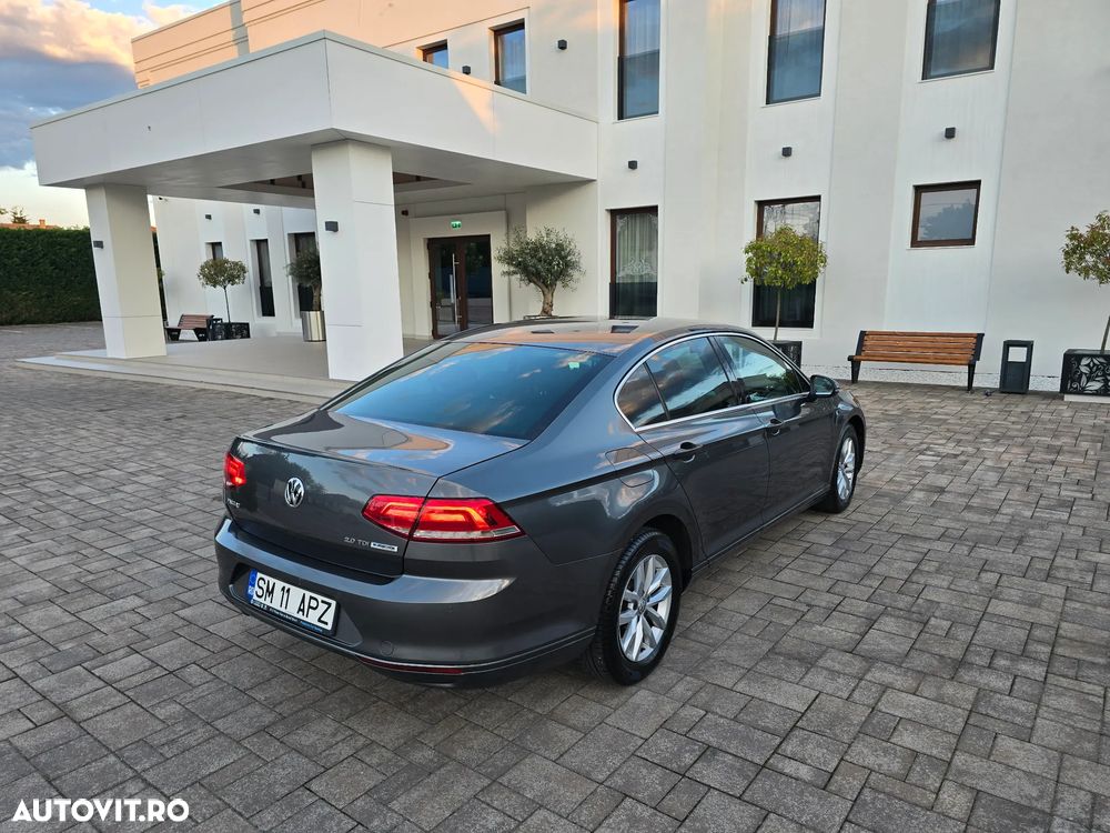 Volkswagen Passat 2.0 TDI DSG Comfortline - 4