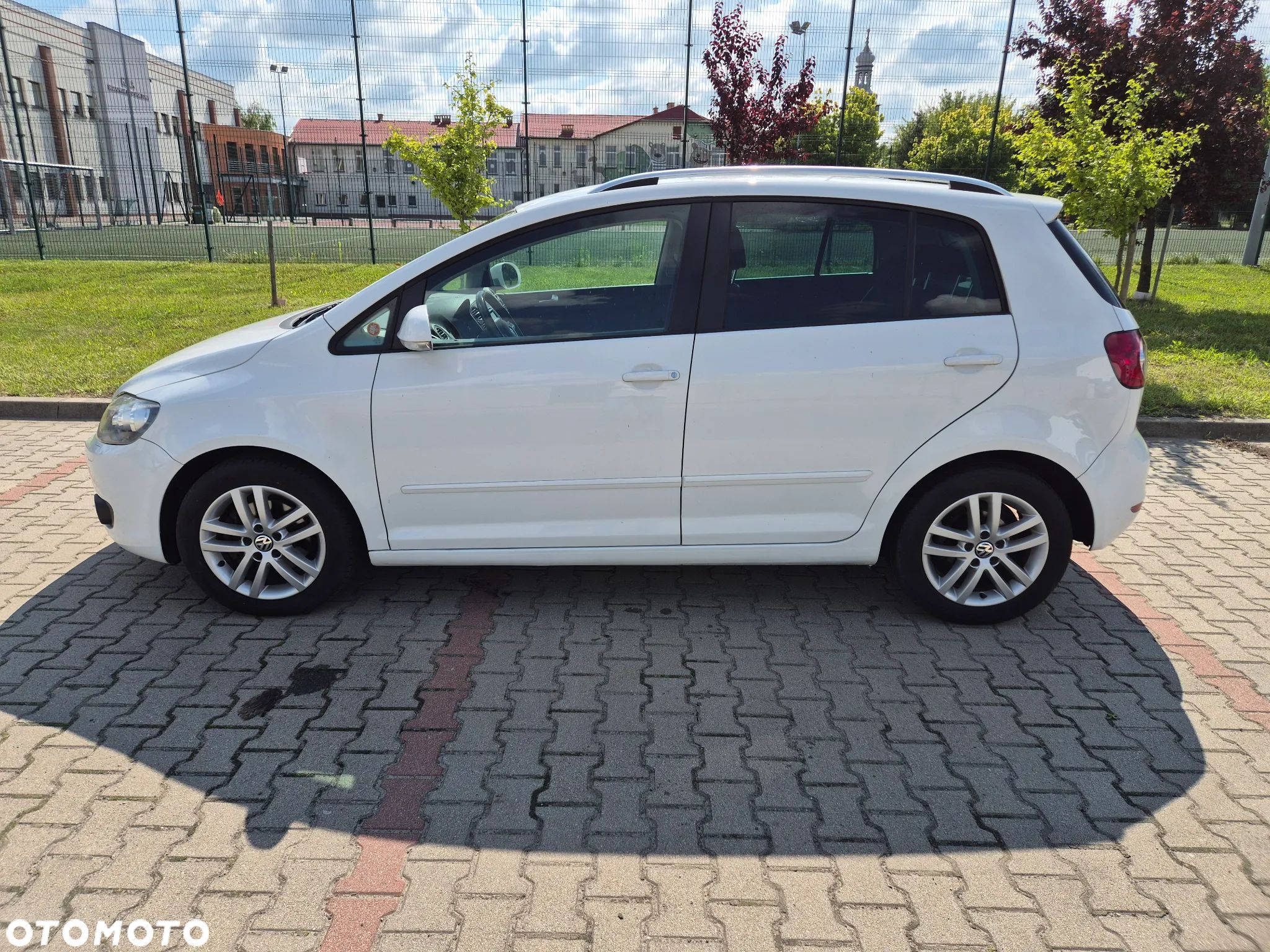 Volkswagen Golf Plus 1.6 TDI Comfortline - 1