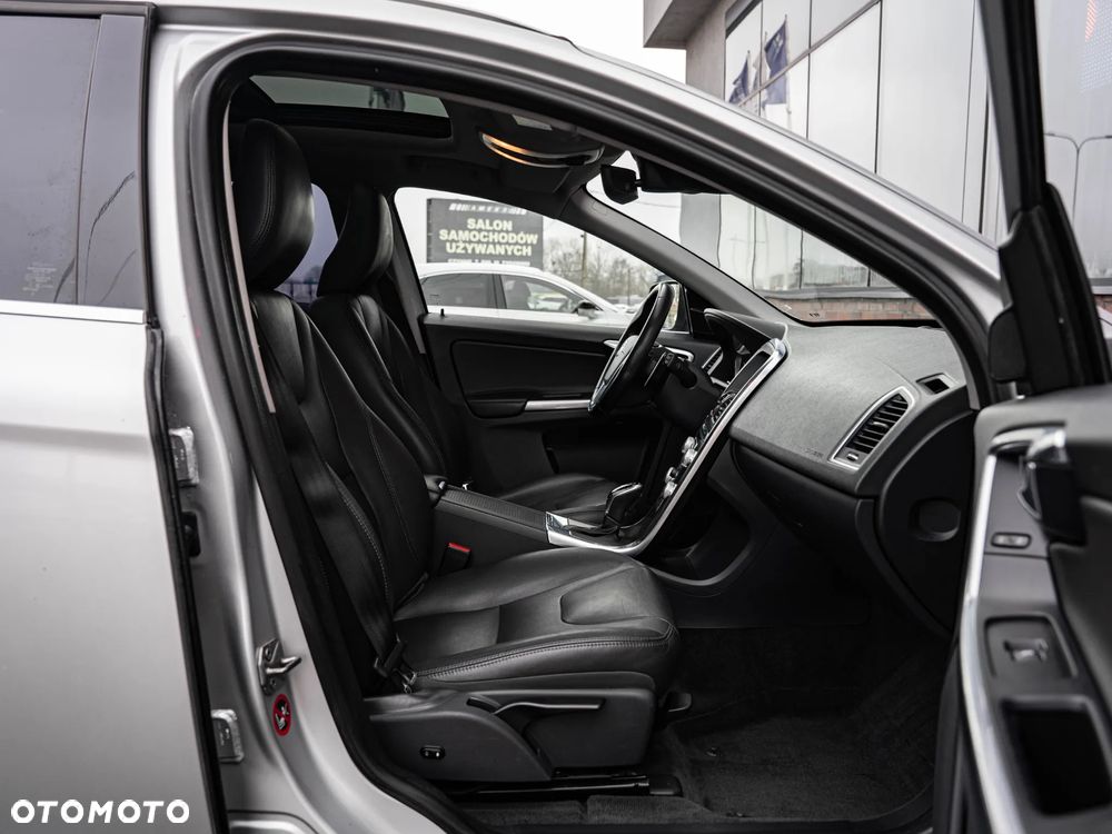 Volvo XC 60 D4 Geartronic Summum - 26