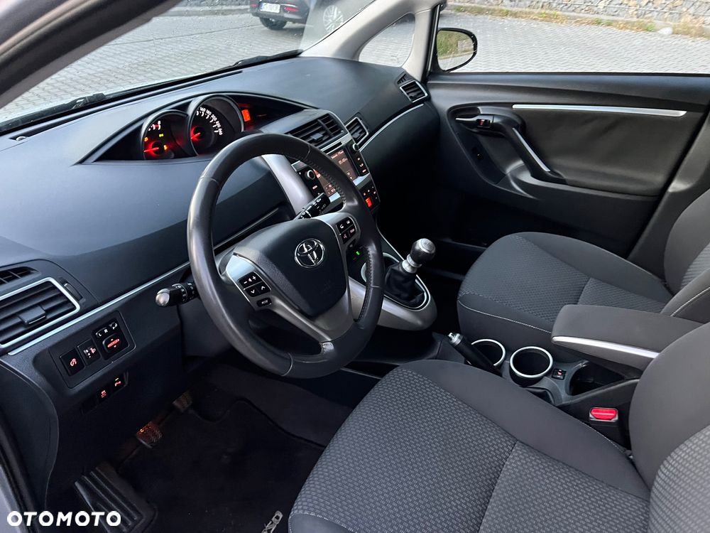 Toyota Verso 1.8 5-Sitzer Executive - 15