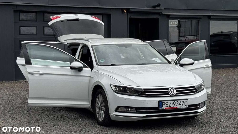 Volkswagen Passat - 12