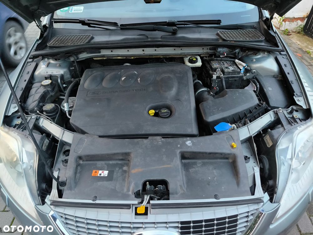 Ford Mondeo - 25