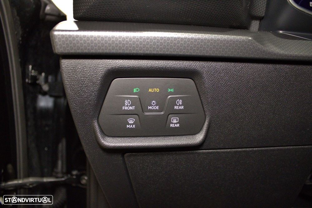 SEAT Leon ST 2.0 TDI Style - 28